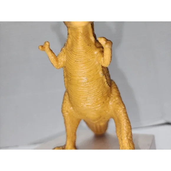 Toys Tyrannosaurus Rex (T-Rex) action figure Dinosaur - Picture 3 of 6